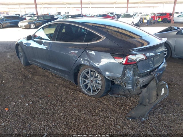 2019 TESLA MODEL 3 5YJ3E1EA8KF317194 Photo 2