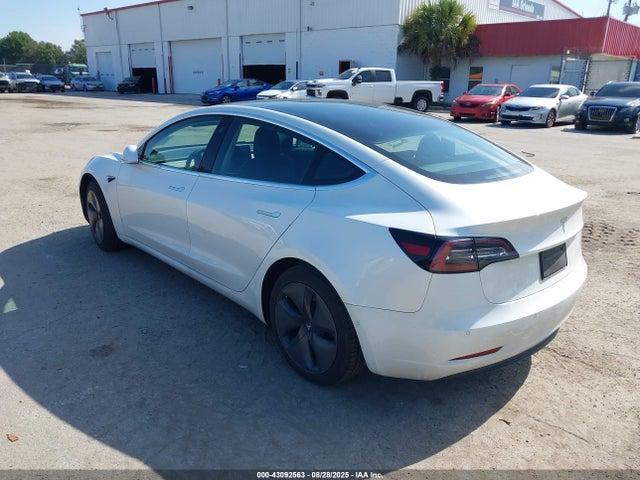 2019 TESLA MODEL 3 5YJ3E1EA9KF485913 Photo 2