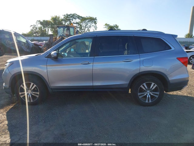 Honda j35y6 2017 5FNYF6H33HB000686 Image 14