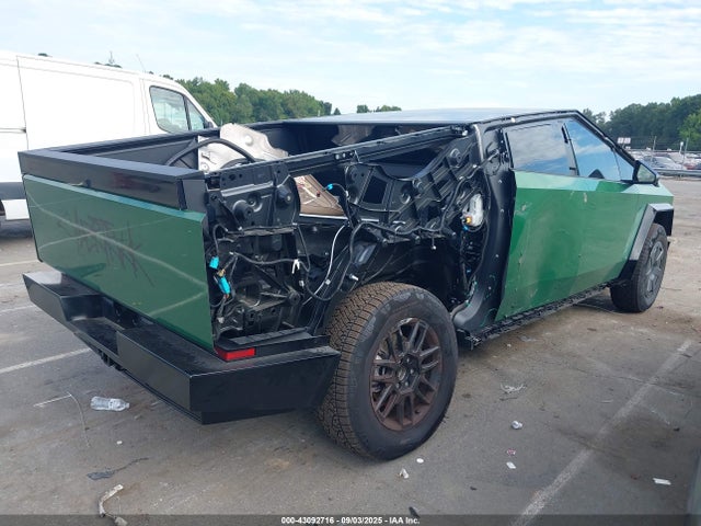 2025 TESLA CYBERTRUCK 7G2CEHEDXSA069320 Photo 3