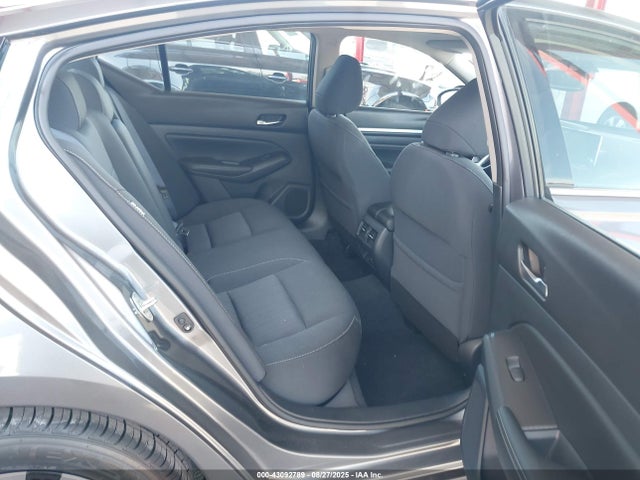 Nissan 2019 2019 1N4BL4DV7KC174006 Image 8