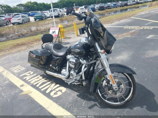 2021 HARLEY-DAVIDSON FLHX 1HD1KBC19MB635757