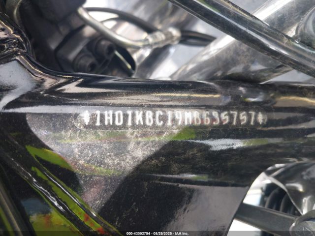 2021 HARLEY-DAVIDSON FLHX 1HD1KBC19MB635757 Photo 9