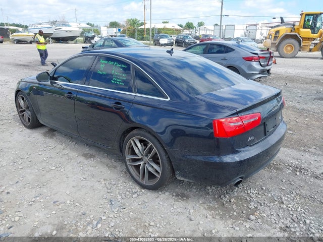 2012 AUDI A6 WAUGGAFC4CN152045 Photo 2