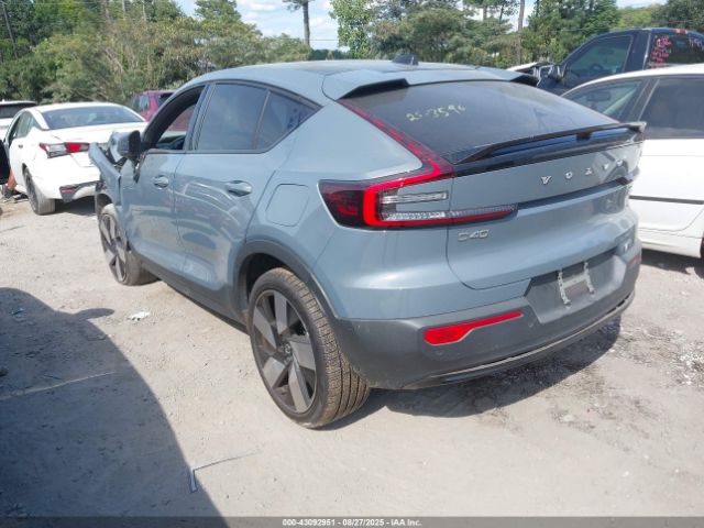 2023 VOLVO C40 RECHARGE PURE ELECTRIC YV4ED3GM7P2026496 Photo 2