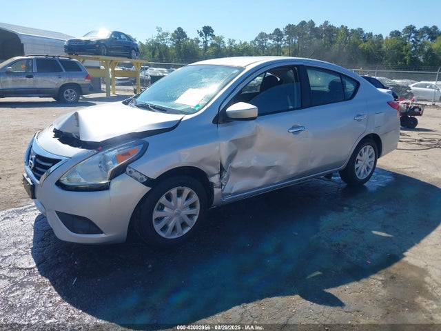 Nissan 2019 2019 3N1CN7AP2KL826862 Image 2