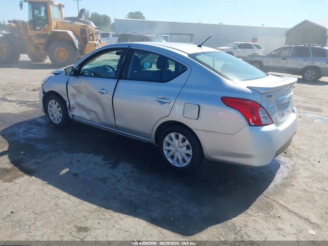 Nissan 2019 2019 3N1CN7AP2KL826862 Image 3