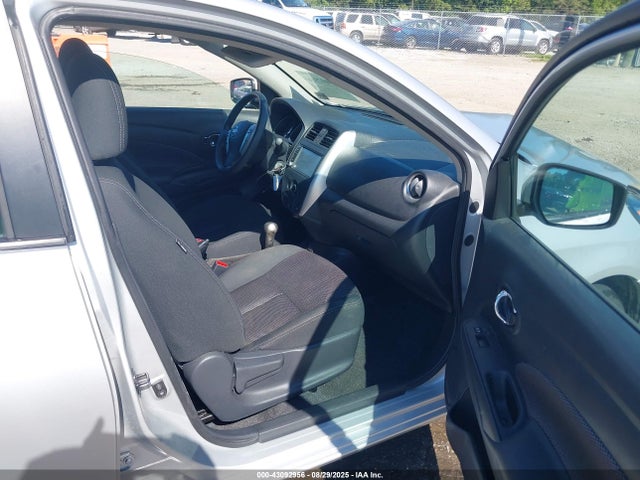 Nissan 2019 2019 3N1CN7AP2KL826862 Image 5