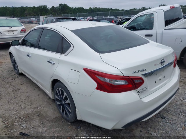 1N4AL3AP0JC230121 Nissan 2018