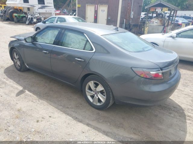2011 SAAB 9-5 YS3GN4AR9B4002337 Photo 2