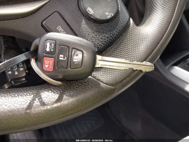 Toyota 2zr-fe 2015 2T1BURHE1FC436405 Image 11