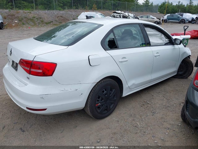 3VWD17AJ5FM332307 Volkswagen 1.8t
