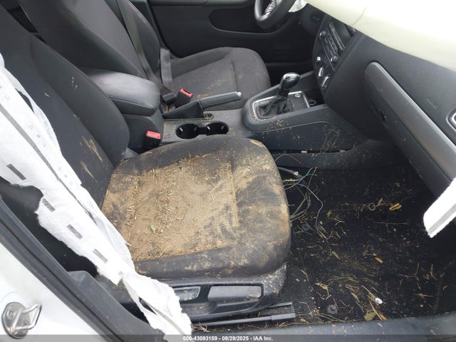 3VWD17AJ5FM332307 Volkswagen 1.8t