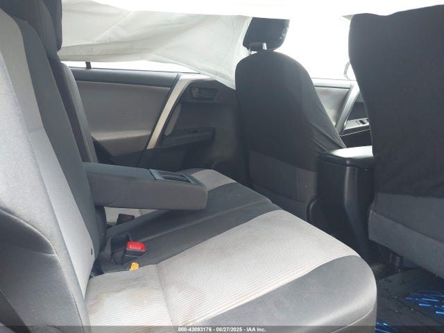 2015 Toyota Rav4 Le მანქანა იყიდება აუქციონზე, vin: JTMBFREV1FD171972, აუქციონის ნომერი: 43093176