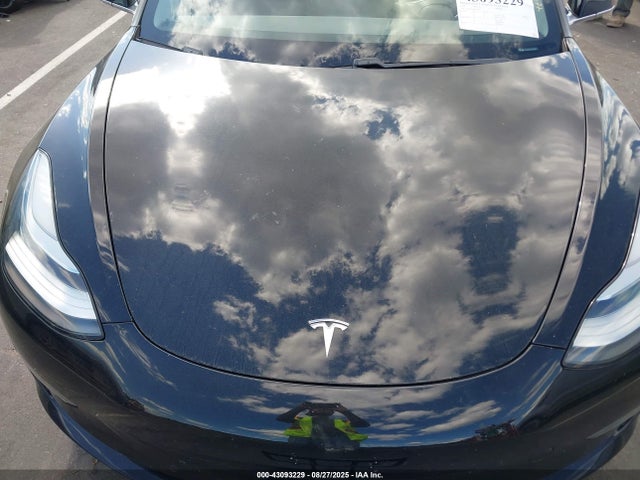 2018 TESLA MODEL 3 5YJ3E1EB0JF184387 Photo 9