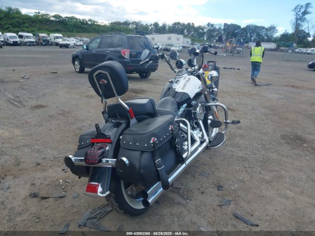 2017 HARLEY-DAVIDSON FLSTC 1HD1BWV17HB044384 Photo 3