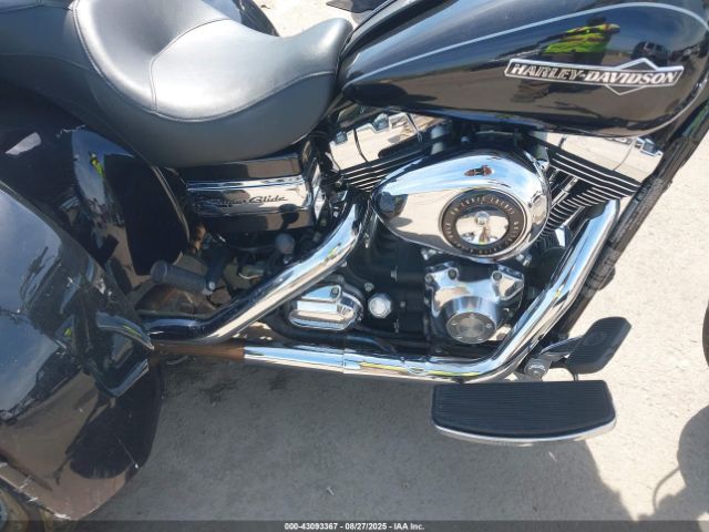 2011 HARLEY-DAVIDSON FXDC 1HD1GV412BC305175 Photo 7