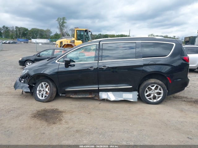 Aukcja sprzedaży 2018 Chrysler Pacifica Touring L, vin: 2C4RC1BG8JR314923, numer aukcji: 43093380