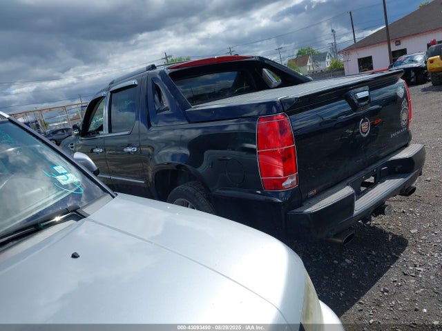 2012 CADILLAC ESCALADE EXT 3GYT4MEF8CG262106 Photo 2