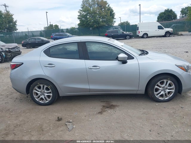 3MYDLBYV6HY151898 Toyota p5v