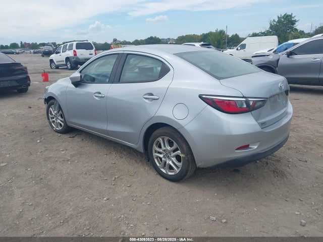 3MYDLBYV6HY151898 Toyota p5v