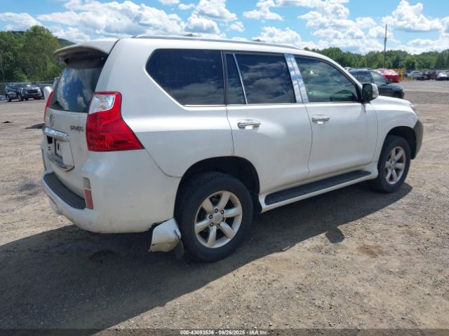 2011 LEXUS GX 460 JTJBM7FX8B5021689 Photo 3