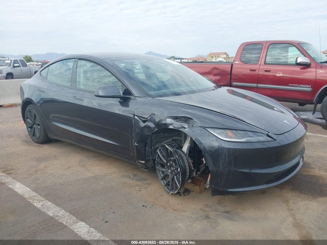 2025 TESLA MODEL 3 5YJ3E1EA6SF985799 Photo 5