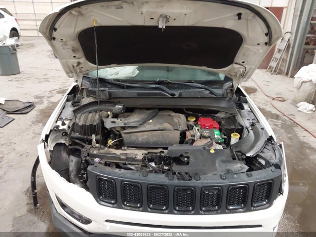 Jeep Compass 2019 3C4NJDBB2KT616748 Image 10