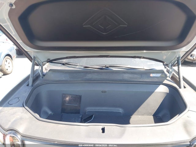 Rivian 2022 2022 7FCTGAAA6NN015709 Image 10