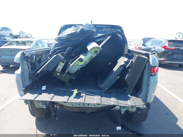 Rivian 2022 2022 7FCTGAAA6NN015709 Image 17