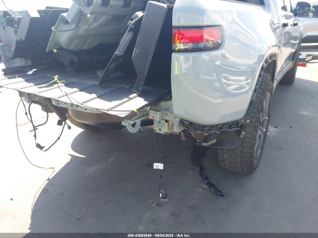 Rivian 2022 2022 7FCTGAAA6NN015709 Image 21