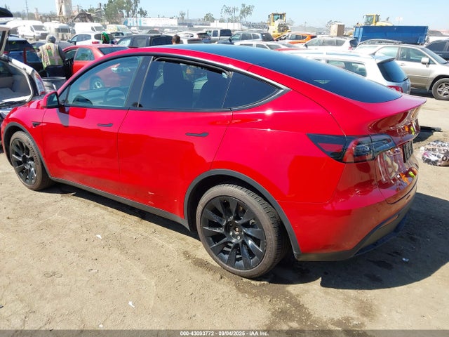 2022 TESLA MODEL Y 7SAYGDEE6NF481264 Photo 2