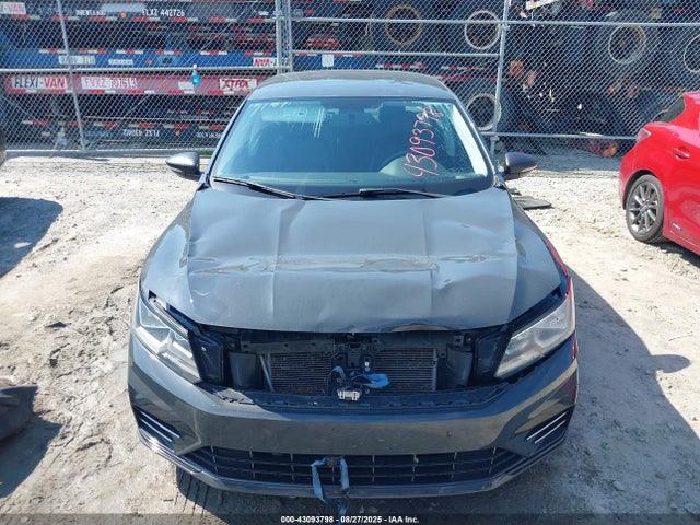 Volkswagen tsi 2017 1VWDT7A34HC035836 Image 12