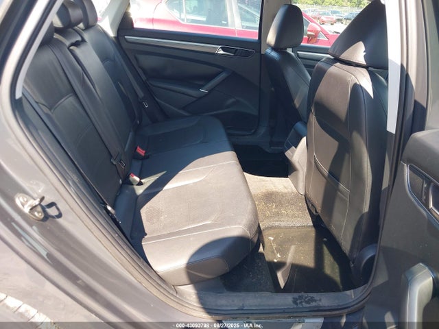 Volkswagen tsi 2017 1VWDT7A34HC035836 Image 8