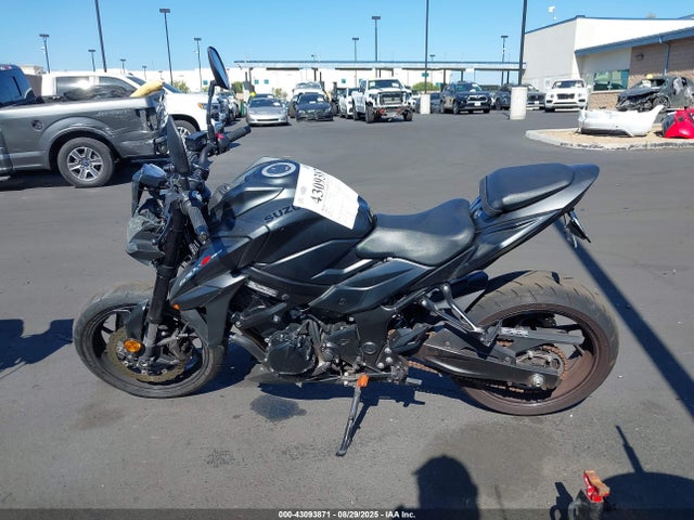 JS1C533DXN7100002 Suzuki R749-
