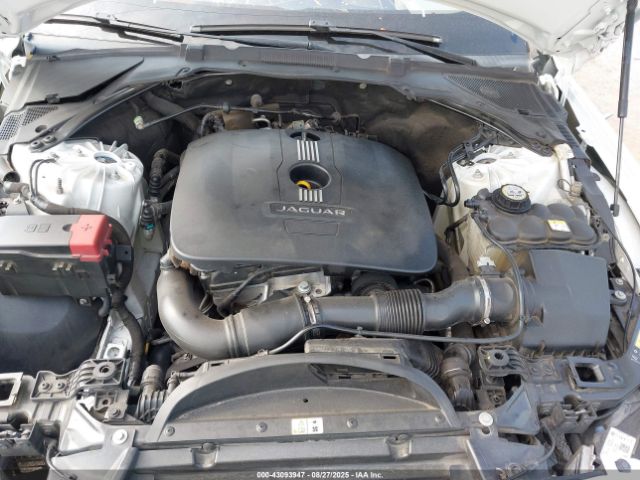 2017 JAGUAR XE SAJAD4BG9HA975114 Photo 9