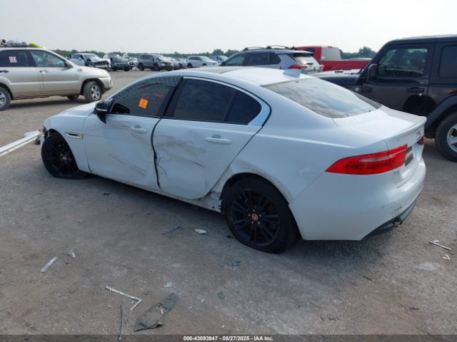 2017 JAGUAR XE SAJAD4BG9HA975114 Photo 2