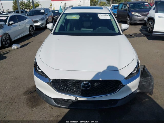 3MVDMBCL4NM402680 Mazda py