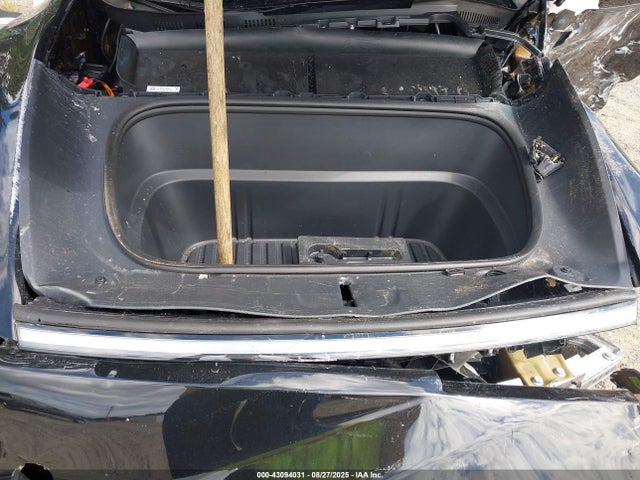 2026 TESLA MODEL Y 7SAYGDEE8TF371779 Photo 9