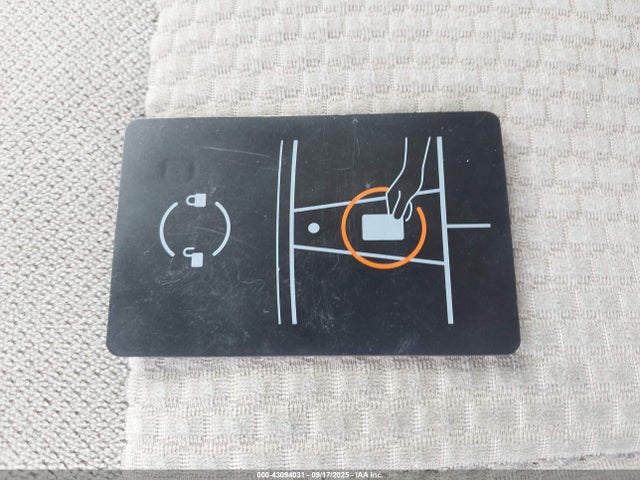 2026 TESLA MODEL Y 7SAYGDEE8TF371779 Photo 10