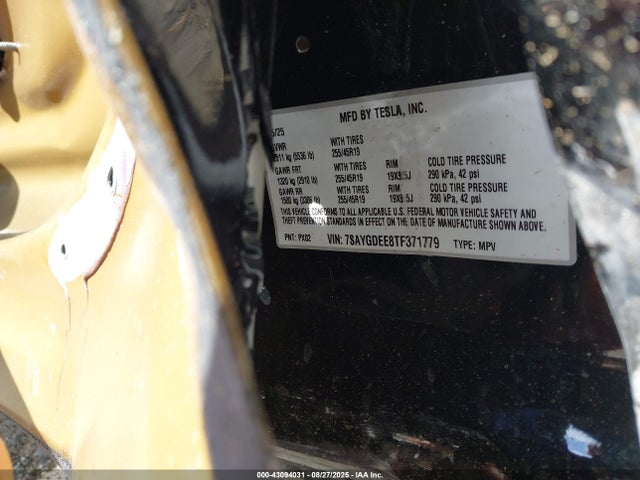 2026 TESLA MODEL Y 7SAYGDEE8TF371779 Photo 8