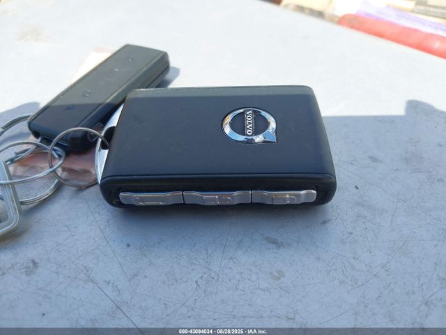 2019 VOLVO S60 7JRA22TK6KG002452 Photo 10