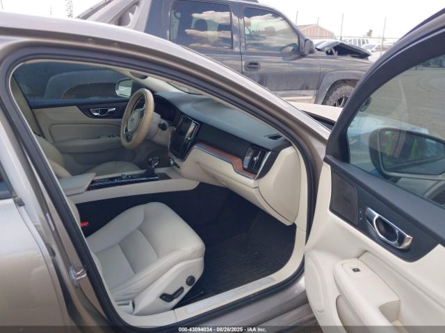 2019 VOLVO S60 7JRA22TK6KG002452 Photo 4