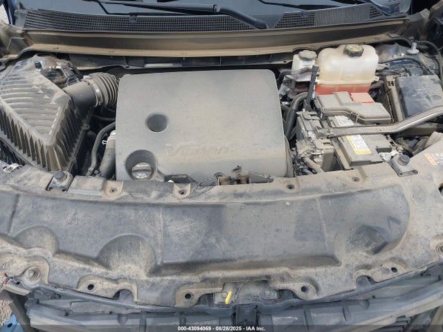 1GNEVHKW2PJ157998 Chevrolet lfy