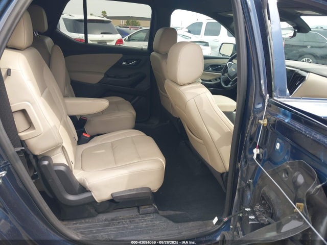 1GNEVHKW2PJ157998 Chevrolet lfy