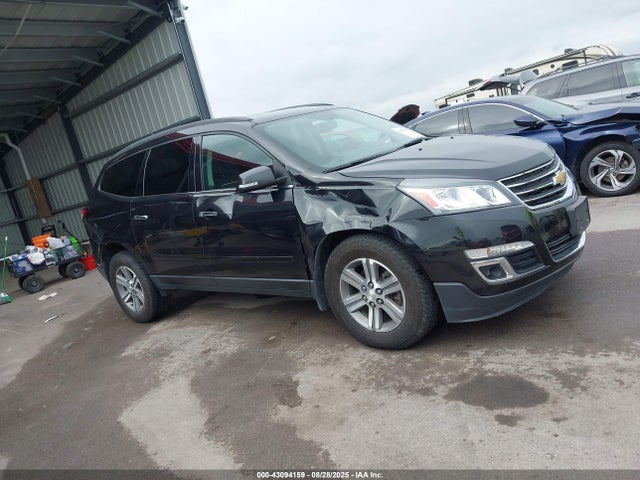 43094159 :رقم المزاد ، 1GNKVHKD8FJ267972 vin ، 2015 Chevrolet Traverse 2lt مزاد بيع