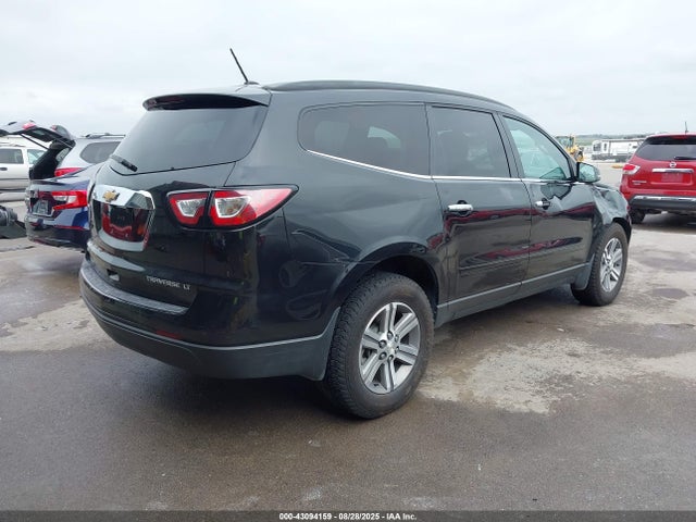 43094159 :رقم المزاد ، 1GNKVHKD8FJ267972 vin ، 2015 Chevrolet Traverse 2lt مزاد بيع