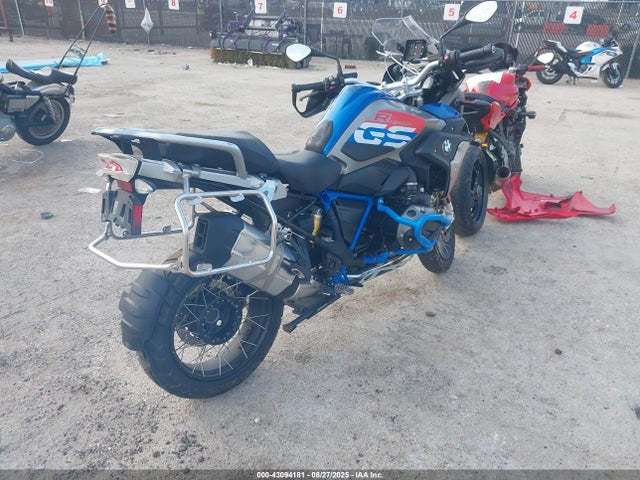 WB10A6106HZ655122 BMW 2017