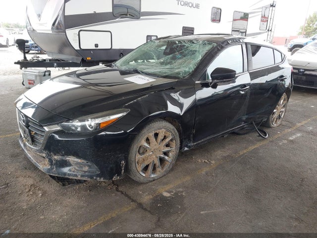 3MZBN1L3XJM165717 Mazda py