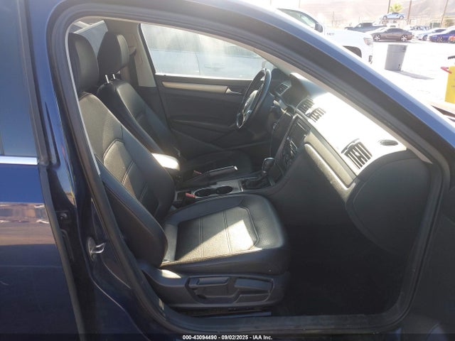1VWBV7A36FC061059 Volkswagen Passat